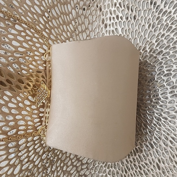 Mini gold satin, Jessica MC clintock evening purse with diamond ,and gold chain - Picture 2 of 8